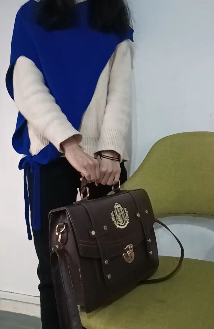 Special-interest Design Versatile Beveled Triangle Knitted Shawl Vest